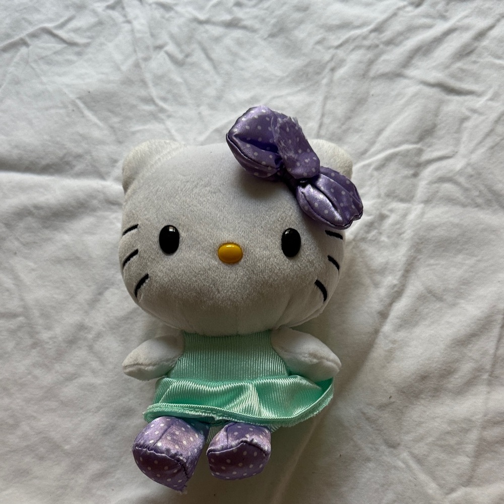 Cute Hello Kitty Plush Toy with Bow